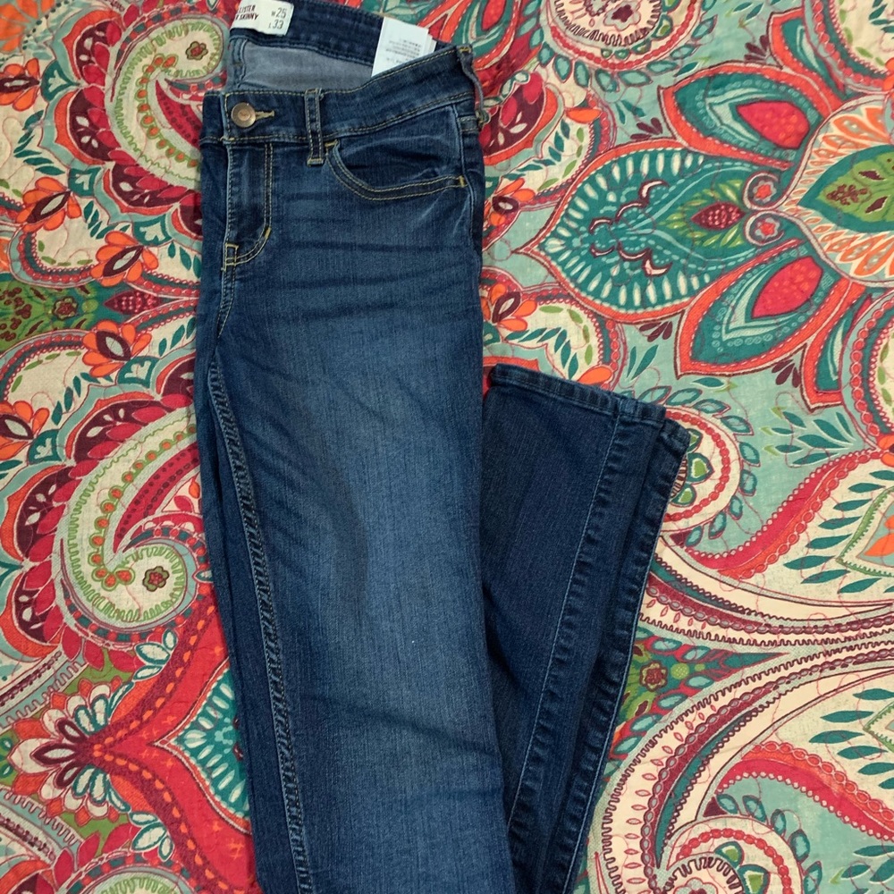 Hollister size 1 Long